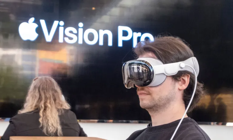 image from Apple Vision Pro'ya Apple Intelligence Nisan'da Geliyor